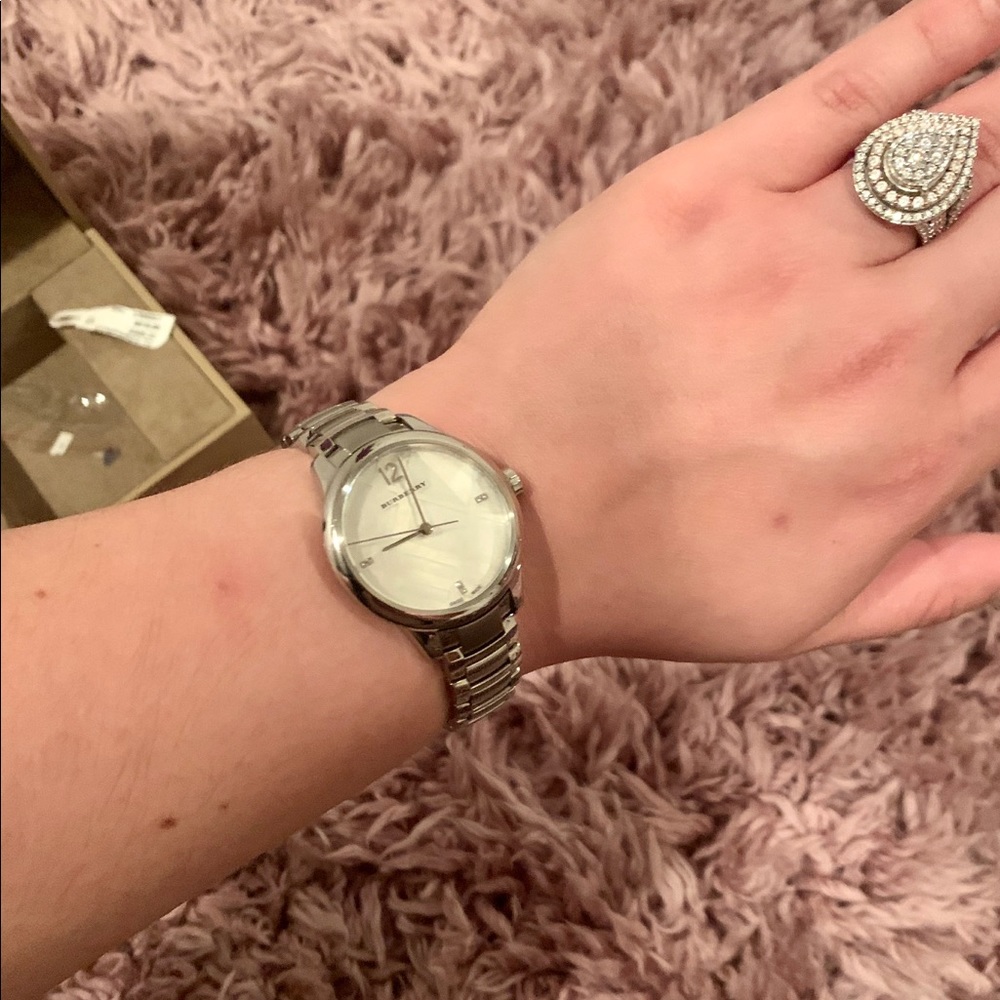 Burberry Watch - Picture 4 of 6